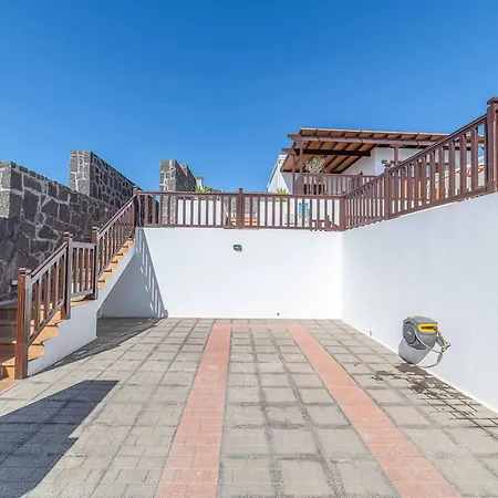 Lolita Villa